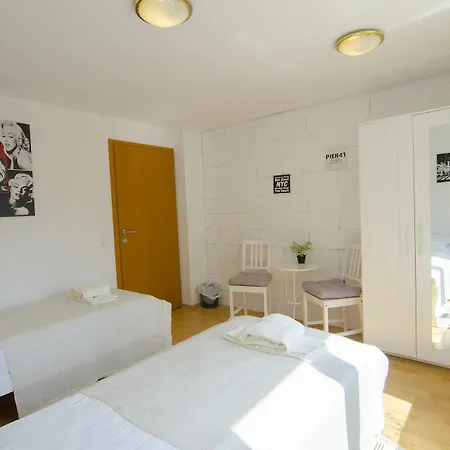Aura Guest house Ljubljana